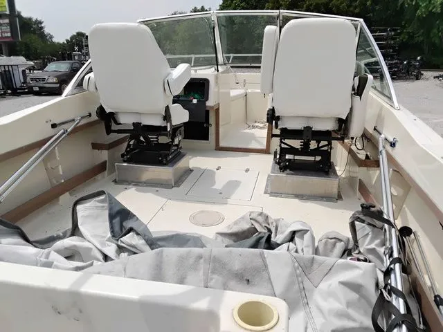 Slide: The Image of Grady-White Tournament 190 1993 - 6