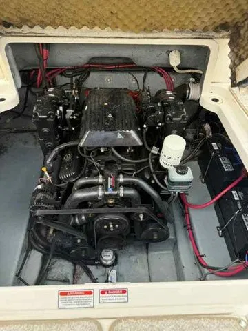 Slide: The Image of Sea Ray 245 Weekender 2000 - 15