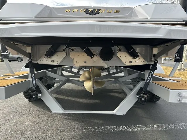 Slide: The Image of Nautique Ski Nautique 2026 - 8