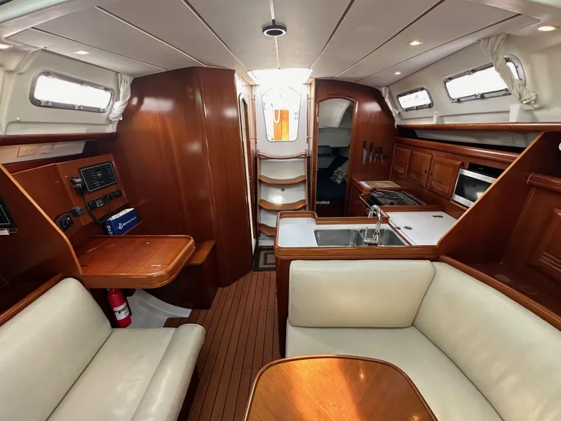 Slide: The Image of Beneteau 373 2005 - 53