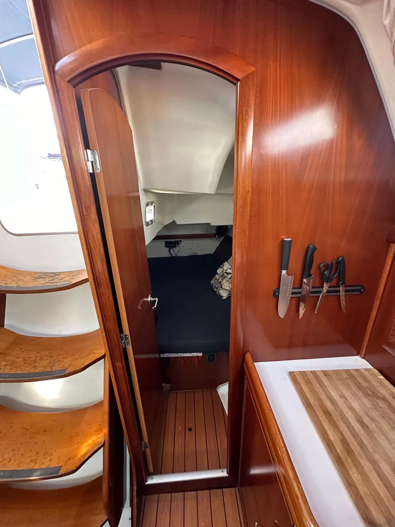 Slide: The Image of Beneteau 373 2005 - 56