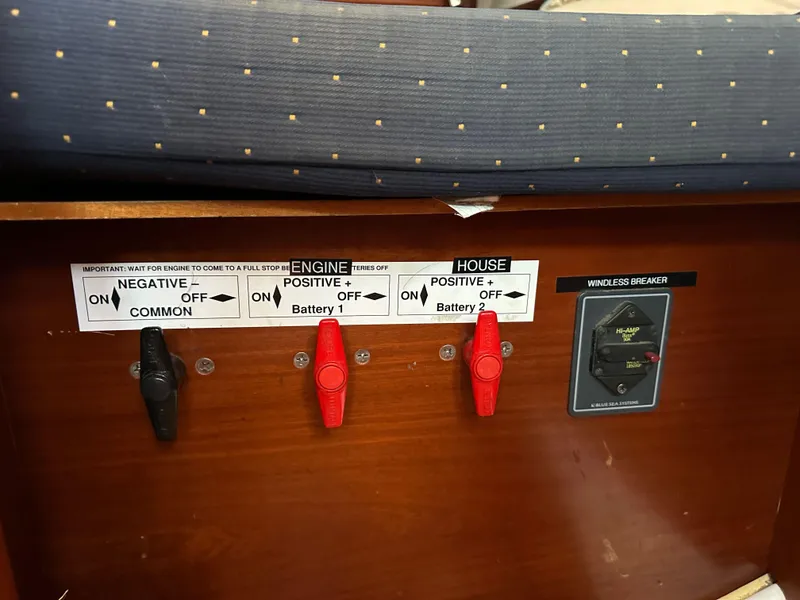 Slide: The Image of Beneteau 373 2005 - 63