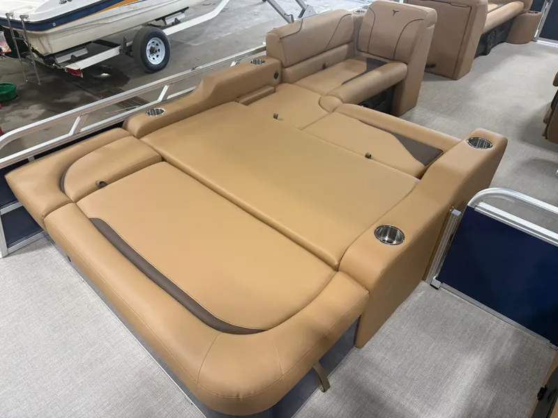 Slide: The Image of Tahoe Sport 2385 Swingback (VRB) & Honda 4-Stroke EFI 2026 - 21