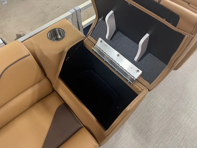 Slide: The Image of Tahoe Sport 2385 Swingback (VRB) & Honda 4-Stroke EFI 2026 - 27