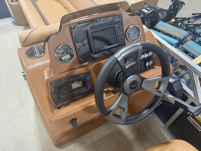 Slide: The Image of Tahoe Sport VRB 2385 Swingback & 4-Stroke $33995 2026 - 12