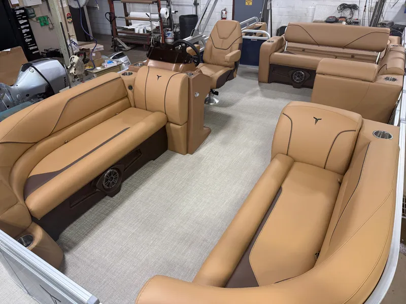 Slide: The Image of Tahoe Sport VRB 2385 Swingback & 4-Stroke $33995 2026 - 33