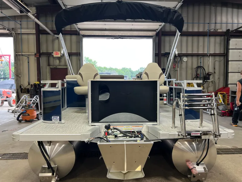 Slide: The Image of Tahoe Sport 2385 Rear Fish & Honda 4-Stroke EFI 2026 - 30