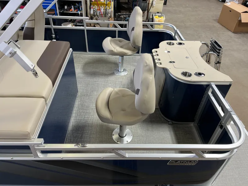 Slide: The Image of Tahoe Sport Rear Fish 2385 & 4-Stroke $33995 2026 - 4