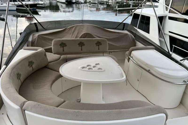 Slide: The Image of Flybridge Seating - 27