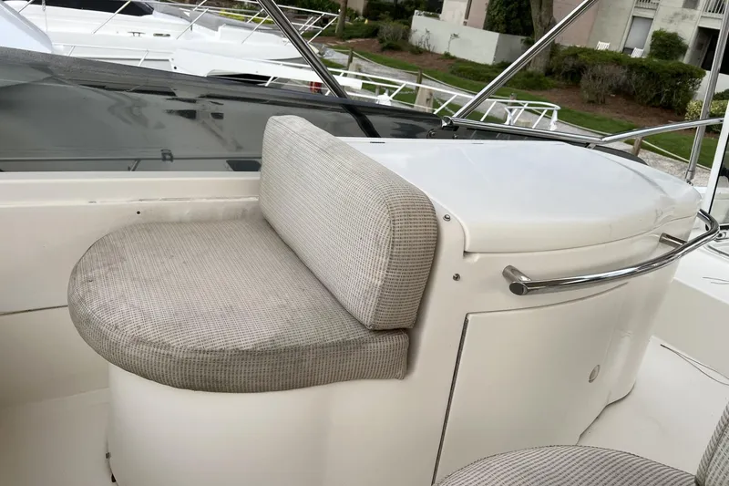 Slide: The Image of Starboard Side Flying Bridge Companion Seat - 31