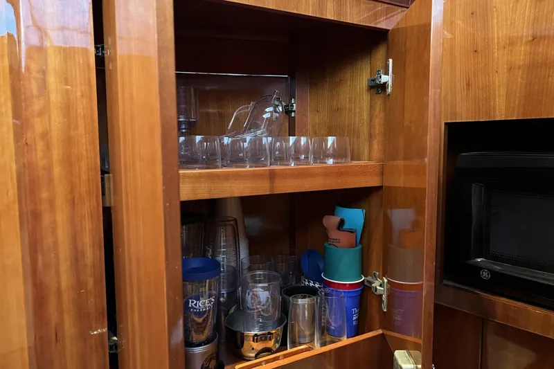 Slide: The Image of Galley Storage - 48