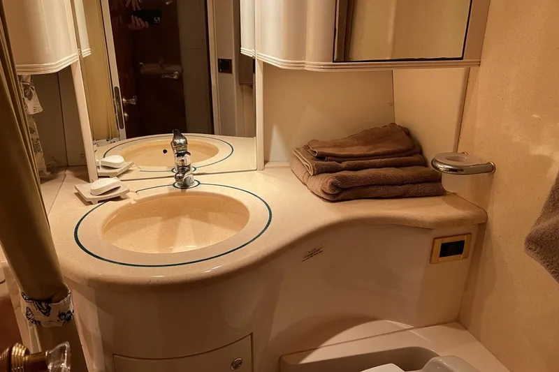 Slide: The Image of Guest Head - 75