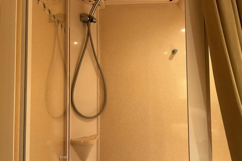 Slide: The Image of Guest Head's Shower Stall - 76