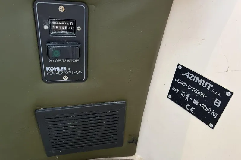 Slide: The Image of 16 Persons Capacity - 88