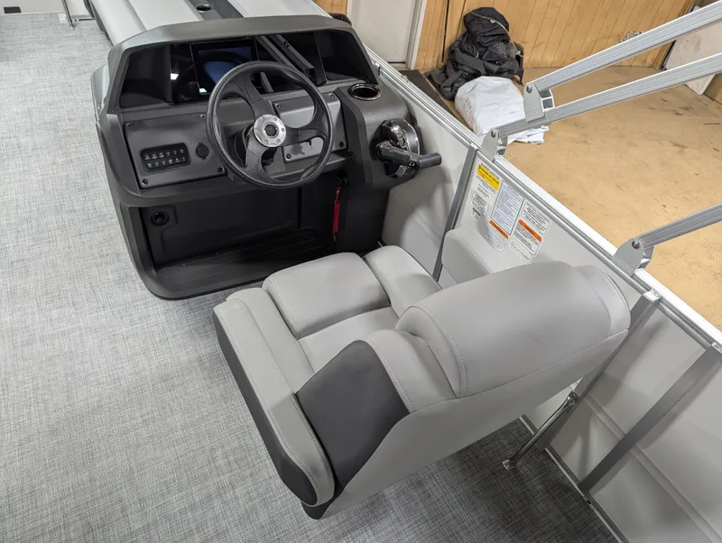 Slide: The Image of Sun Tracker Party Barge 18 DLX 2026 - 6