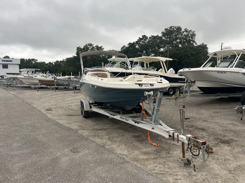 The Image of Stingray 192 SC 2020 - 1