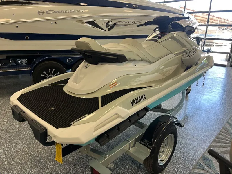 Slide: The Image of Yamaha VX Cruiser H.O. w/Audio 2025 - 4