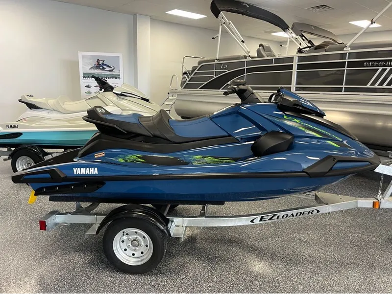 Slide: The Image of Yamaha VX Cruiser H.O. w/Audio 2025 - 1