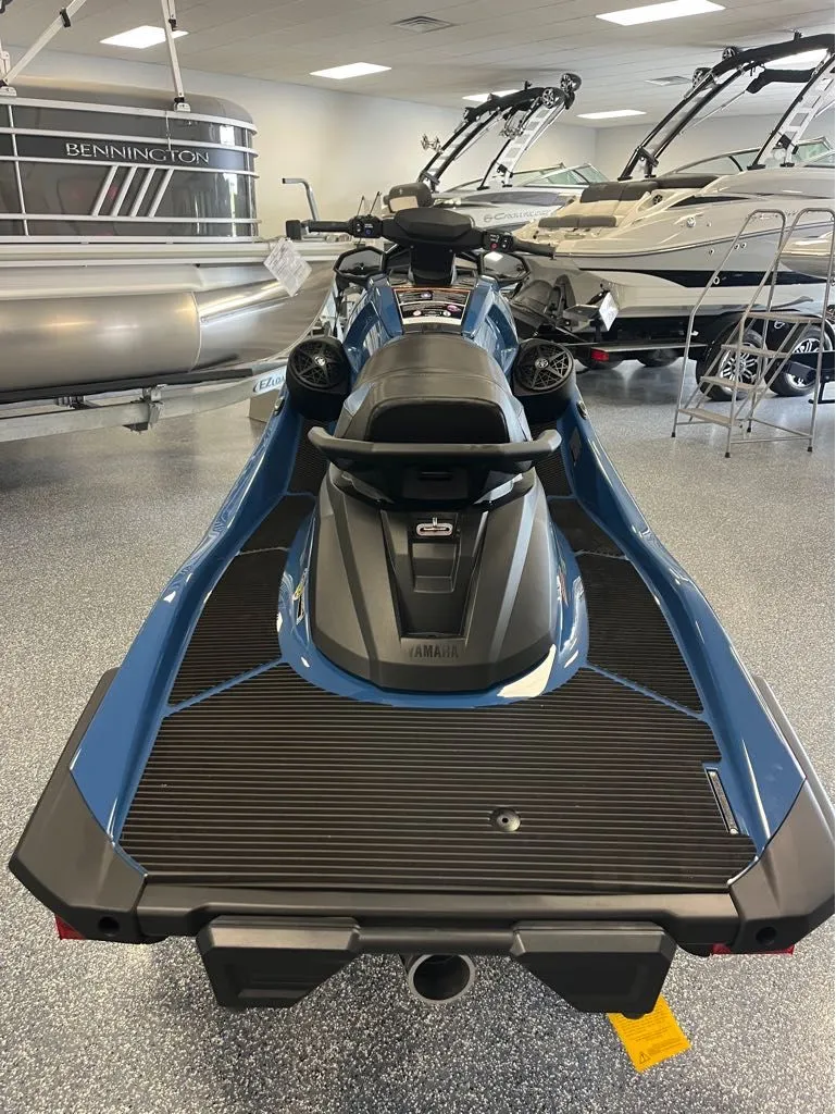 Slide: The Image of Yamaha VX Cruiser H.O. w/Audio 2025 - 4