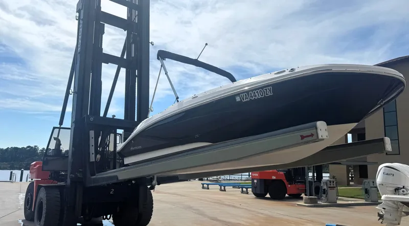 Slide: The Image of Hurricane SunDeck Sport 185 OB 2021 - 6