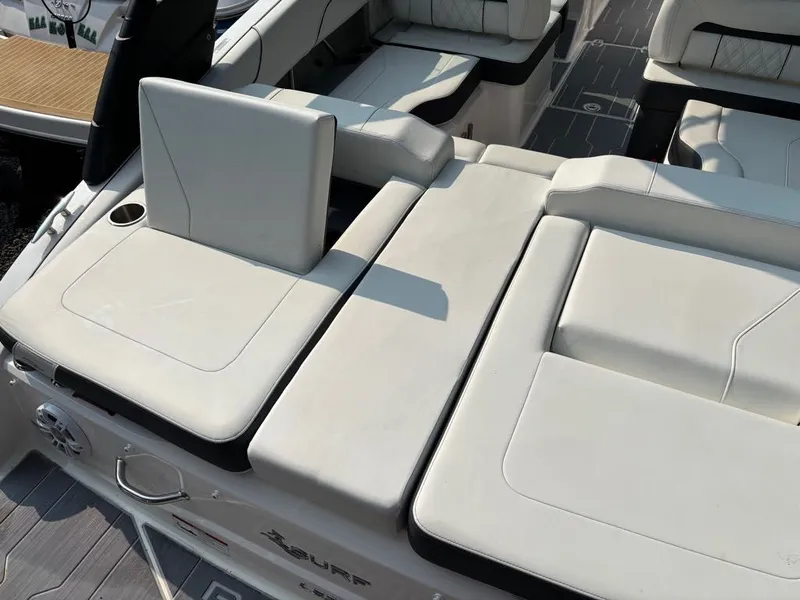 Slide: The Image of Regal Regal LS2 Surf 2023 - 23