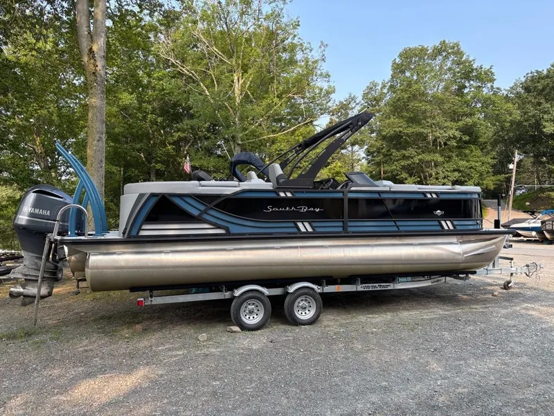 Slide: The Image of South Bay 500 Series 525RSDC 2026 - 12