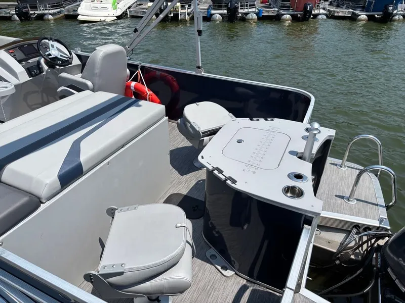 Slide: The Image of Bennington 22 SSX 2021 - 16