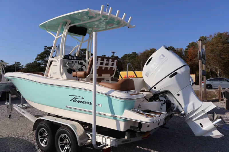 Slide: The Image of Pioneer ISLANDER 202 2025 - 12