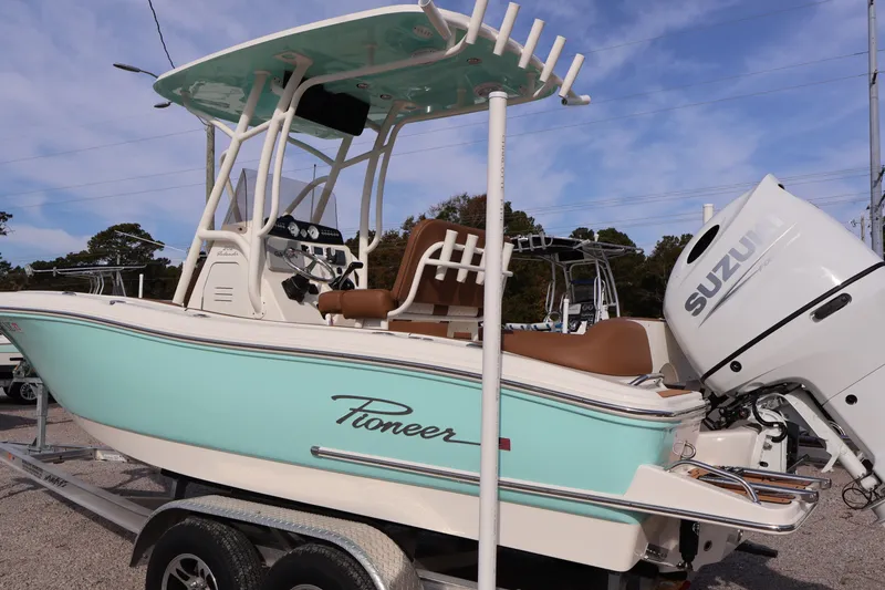 Slide: The Image of Pioneer ISLANDER 202 2025 - 18