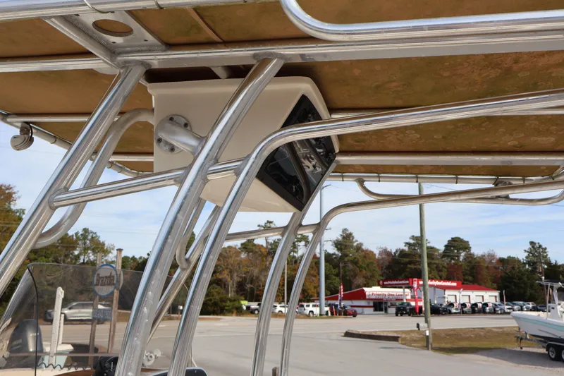 Slide: The Image of Pioneer ISLANDER 202 2025 - 2