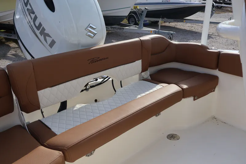 Slide: The Image of Pioneer ISLANDER 202 2025 - 21