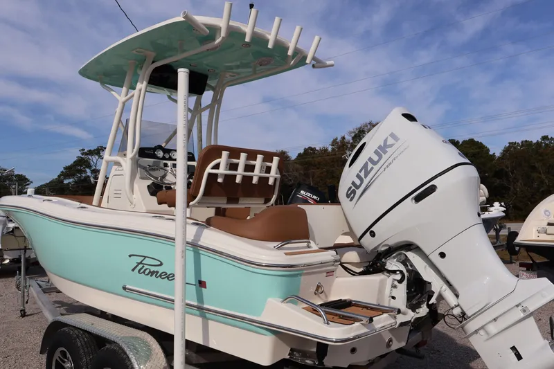 Slide: The Image of Pioneer ISLANDER 202 2025 - 5