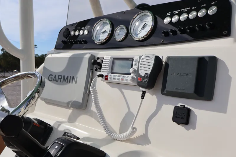 Slide: The Image of Pioneer ISLANDER 202 2025 - 8