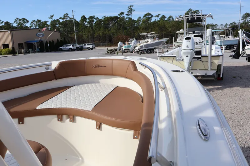 Slide: The Image of Pioneer ISLANDER 202 2025 - 9