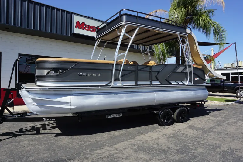 Slide: The Image of Crest CARIBBEAN LX 250 L 2023 - 17