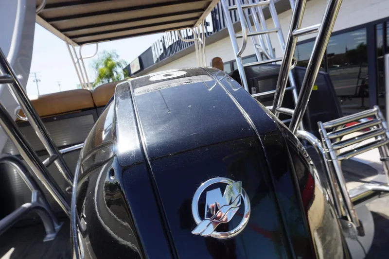 Slide: The Image of Crest CARIBBEAN LX 250 L 2023 - 4