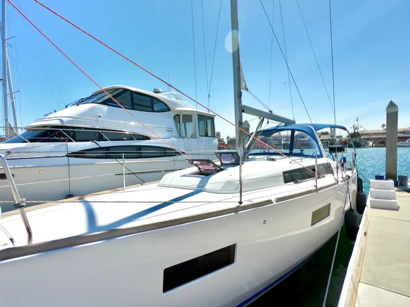 Slide: The Image of Beneteau Oceanis 38 2014 - 1