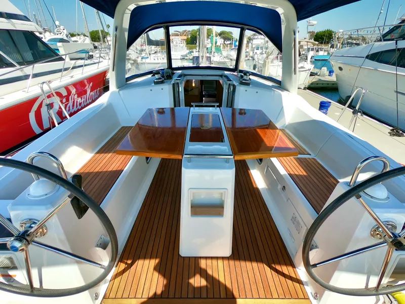 Slide: The Image of Beneteau Oceanis 38 2014 - 16