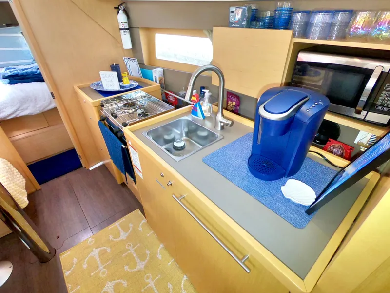 Slide: The Image of Beneteau Oceanis 38 2014 - 30