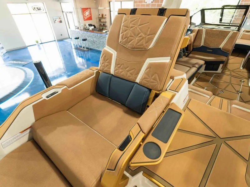 Slide: The Image of Nautique Super Air Nautique G23 Paragon 2026 - 21