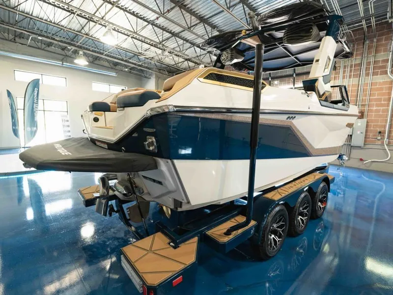 Slide: The Image of Nautique Super Air Nautique G23 Paragon 2026 - 4