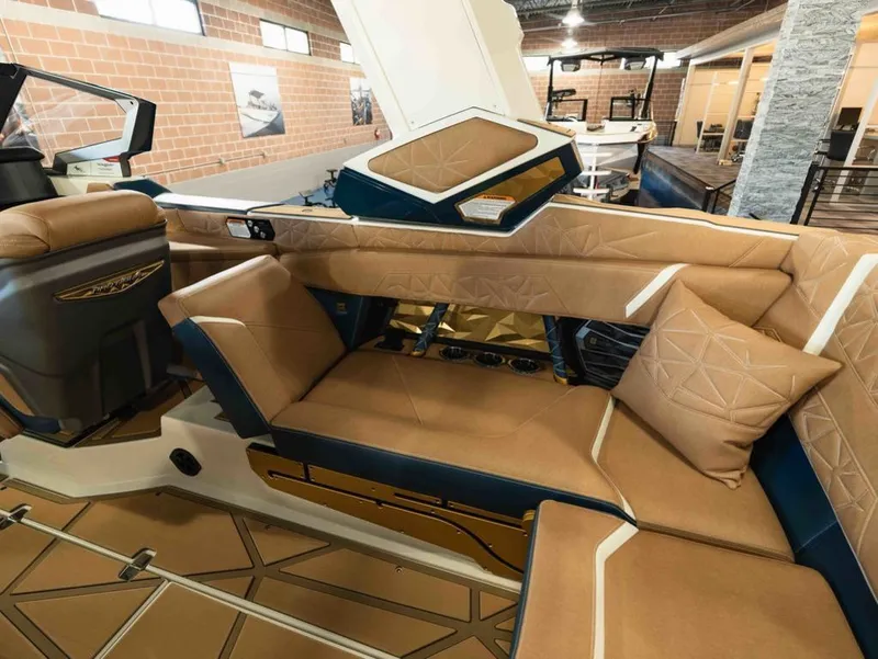 Slide: The Image of Nautique Super Air Nautique G23 Paragon 2026 - 9