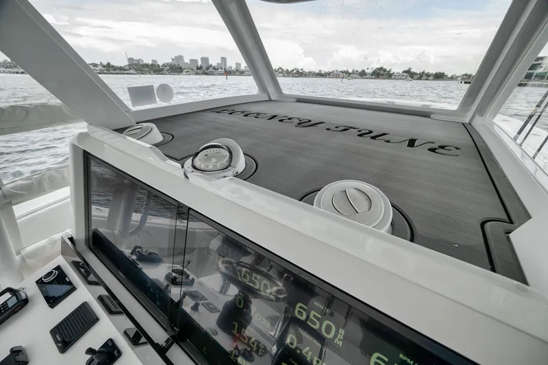 Slide: The Image of Invincible 43 Open 2024 - 33