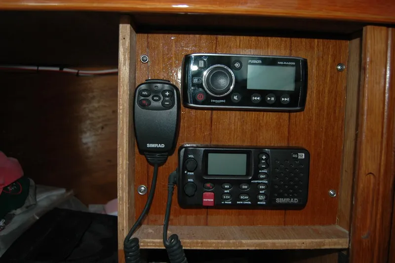 Slide: The Image of Bertram 33 Sport Fisherman 1987 - 65