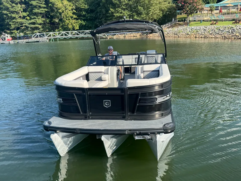 Slide: The Image of Godfrey AQUA PATIO 255 ULW 2024 - 8