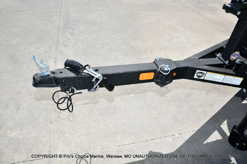 Slide: The Image of Tracker Pro Guide V-175 Combo 2026 - 28