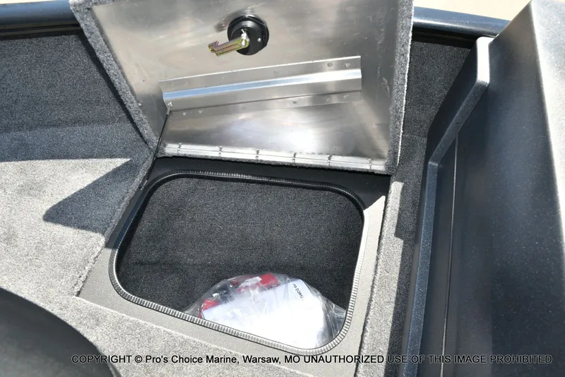 Slide: The Image of Tracker Pro Guide V-175 Combo 2026 - 56