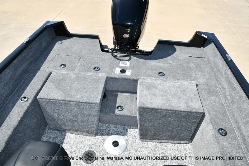 Slide: The Image of Tracker Pro Guide V-175 Combo 2026 - 72