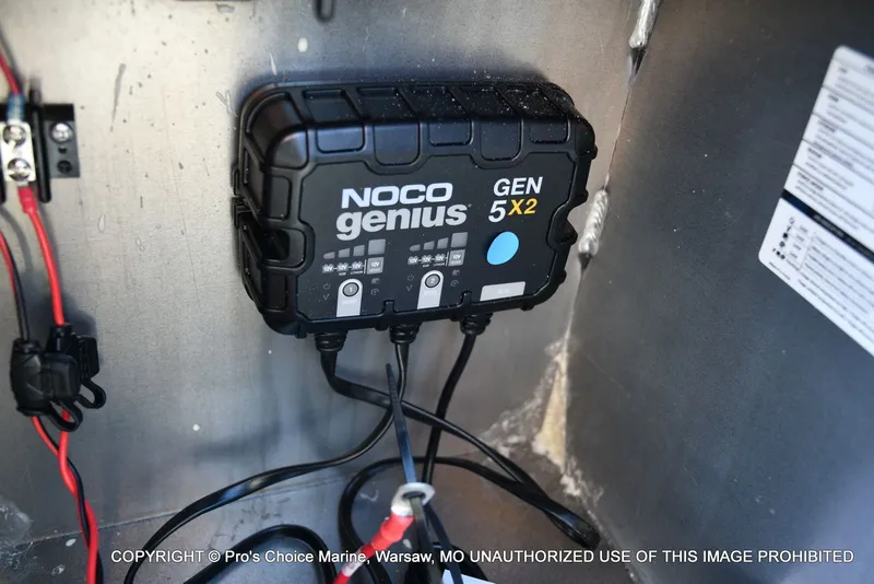 Slide: The Image of Tracker Pro Guide V-175 Combo 2026 - 75