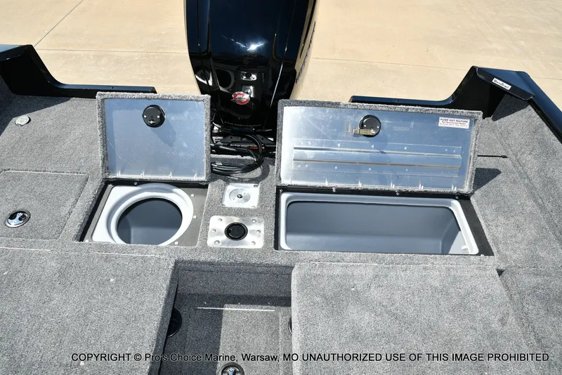 Slide: The Image of Tracker Pro Guide V-175 Combo 2026 - 76